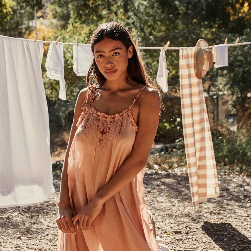 Doen LYRICA NIGHTGOWN -- PETAL